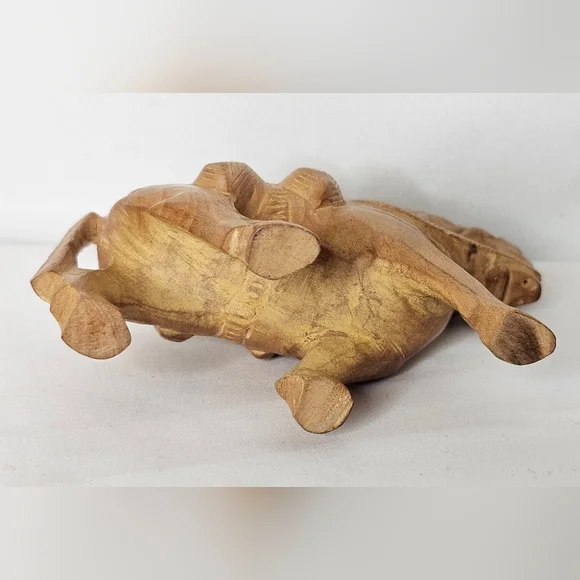 Wooden Horse Statue Hand Carved Showpiece Small Animal Sculptures for Home Decor - Picture 5 of 8